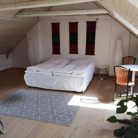 Safine Bed & Breakfast *