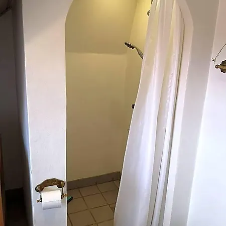 Safine Bed & Breakfast