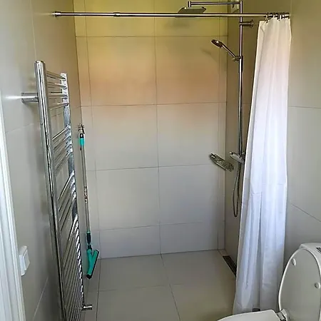 Bed & Breakfast Safine