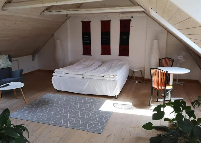 Safine Bed & Breakfast 3*